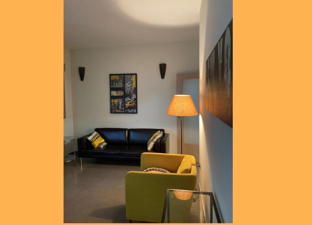 Stunning 2-Bed Apartment In Pego Extérieur photo